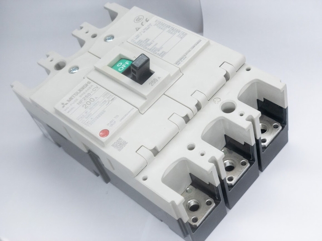 三菱電機 NV400-CW 3P 300A 1.2.500MA (漏電遮断器) (3極) (AC 100-440V) NN - 5